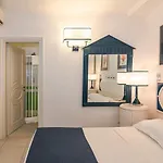 La Casa Sul Lungomare Di - Litore Domus * Виареджо