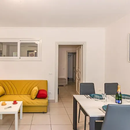 La Casa Sul Lungomare Di - Litore Domus